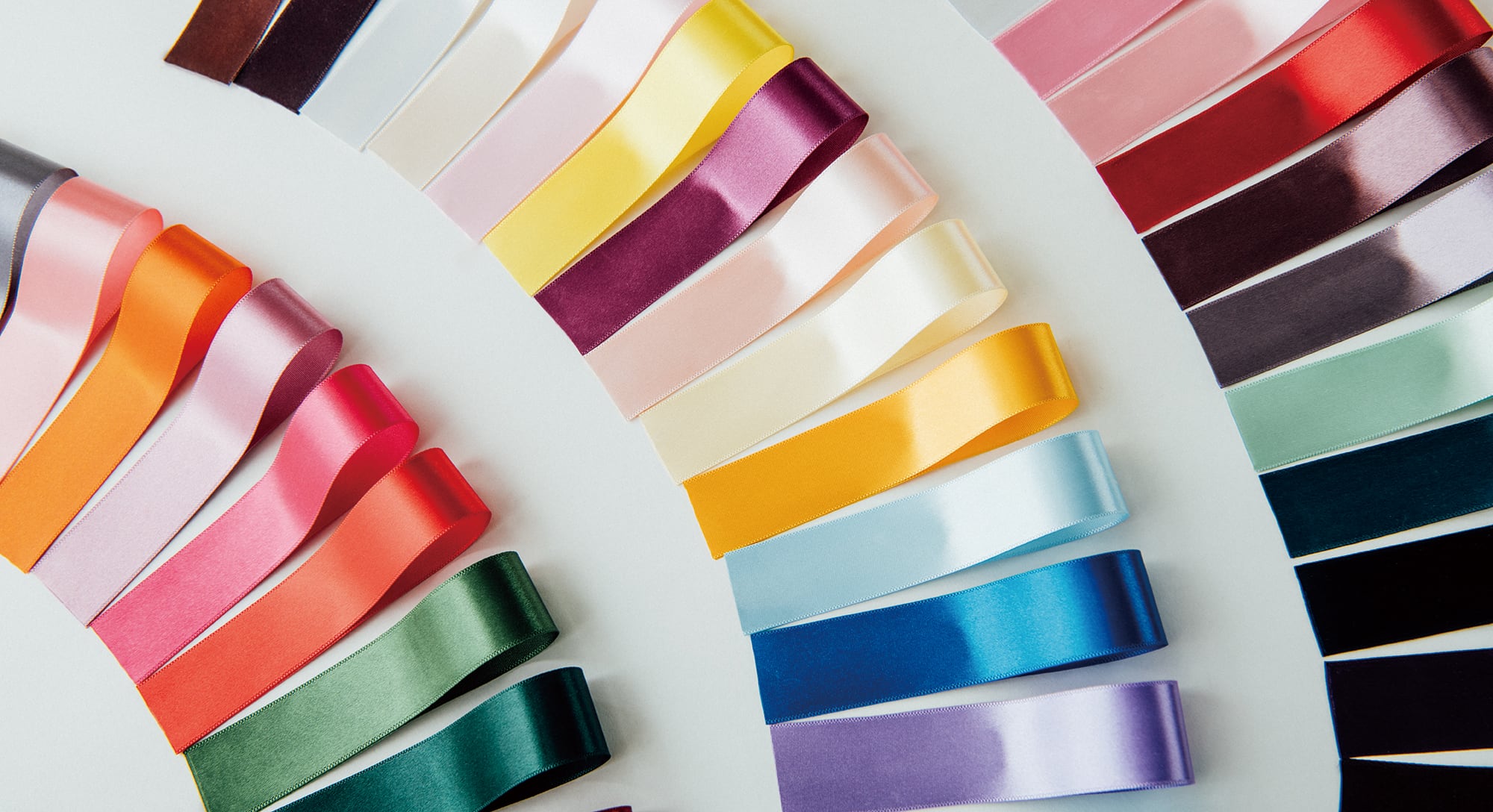 シルクブレイズ エスクァイア 3r9 ガンメタ Zrr Zrw8 車用品 フロントグリル 100 安い 塗装済 オールペン 開店記念セール ボルドーマイカメタリック 3r9 ガンメタ Yr562 Autostyle